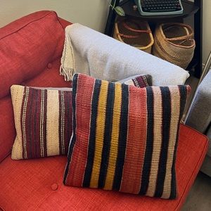 4 Moroccan and Turkish Kilim pillows